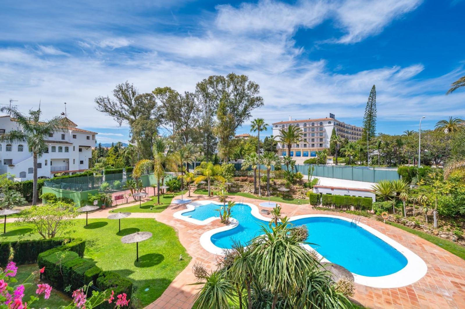 Charming And Spacious Apartment In Medina Garden - Puerto Banus Marbella Kültér fotó